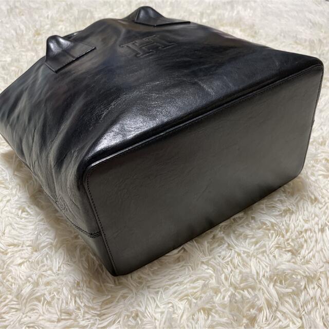 HIROFU ヒロフ ハンドバッグ 型押しHロゴ レザー 台形 A4収納可 黒 レディースのバッグ(トートバッグ)の商品写真