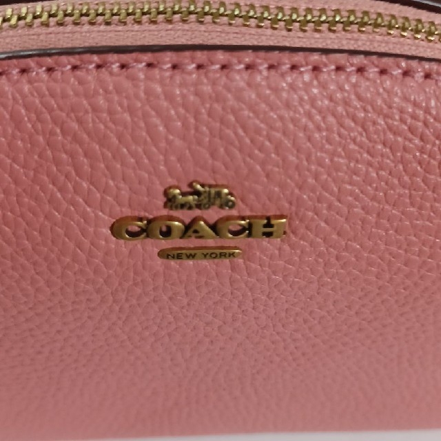 COACH(コーチ)の【新品】COACH　ポーチ レディースのファッション小物(ポーチ)の商品写真