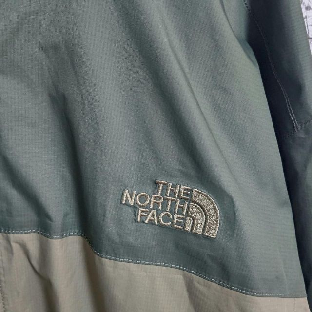 THE NORTH FACE(ザノースフェイス)のUS規格ノースフェイスマウンテンパーカーアウタードライベントグリーン緑古着 メンズのジャケット/アウター(ナイロンジャケット)の商品写真