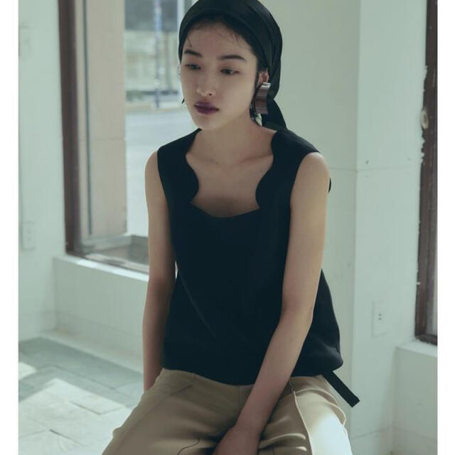 新品 未使用 meer. CURVED SLEEVELESS TOPS - www.sngasc.ac.in