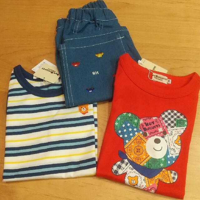 HOT BISCUITS(ホットビスケッツ)の新品 HOT BISCUITS 3点セット 110  100 キッズ/ベビー/マタニティのキッズ服男の子用(90cm~)(Tシャツ/カットソー)の商品写真