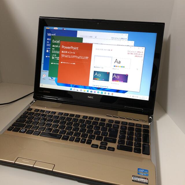 NEC(エヌイーシー)のNECノートパソコンcore i7 Windows11オフィス付き スマホ/家電/カメラのPC/タブレット(ノートPC)の商品写真