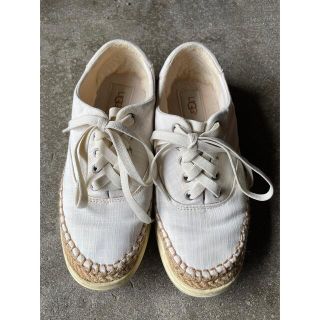 アグ(UGG)のアグの白いスニーカー(スニーカー)