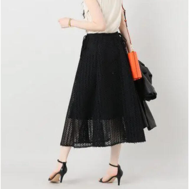 IENA(イエナ)のIENA 黒スカート レディースのスカート(ひざ丈スカート)の商品写真