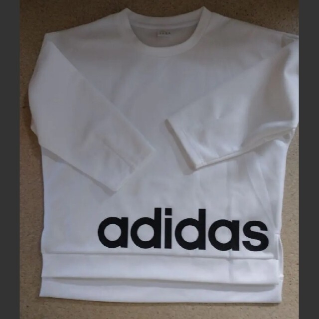 adidas(アディダス)のadidas neo White  Ｌサイズ レディースのトップス(Tシャツ(長袖/七分))の商品写真