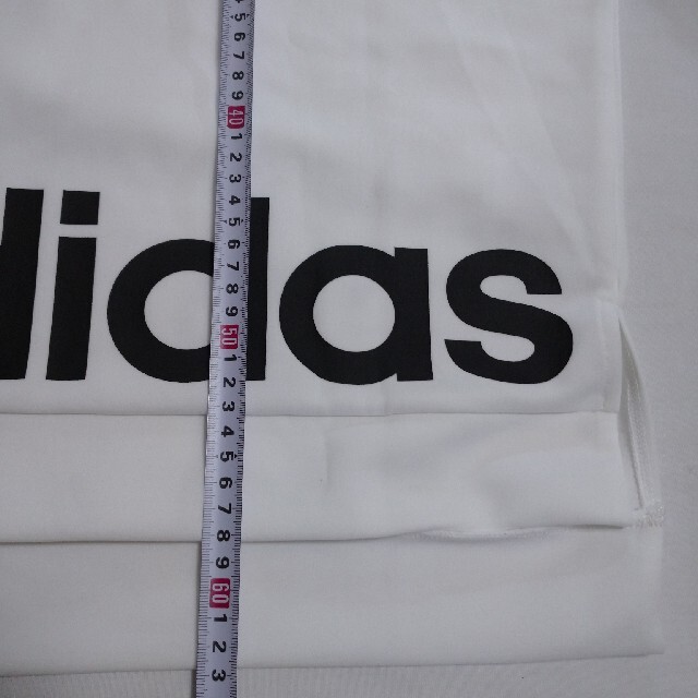 adidas(アディダス)のadidas neo White  Ｌサイズ レディースのトップス(Tシャツ(長袖/七分))の商品写真