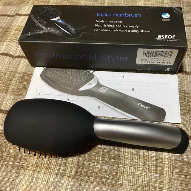 Ionic hairbrush イオンヘアブラシ コスメ/美容のヘアケア/スタイリング(ヘアブラシ/クシ)の商品写真