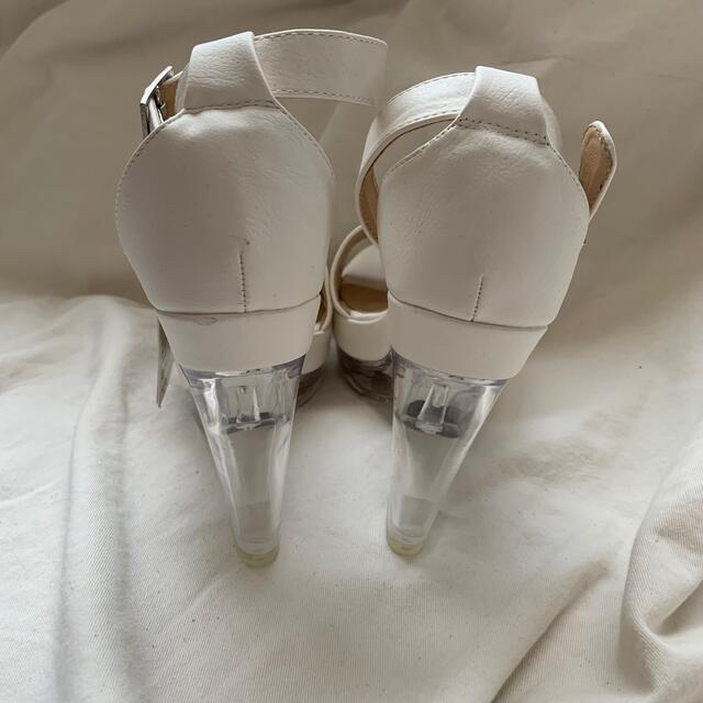 クリアヒールサンダル　ホワイト　Sサイズ レディースの靴/シューズ(サンダル)の商品写真