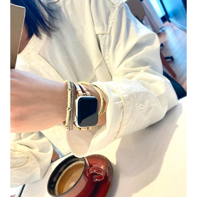 Apple Watch(アップルウォッチ)のレザー　ラインストーン　ピンク　グレージュ　アップルウォッチ　ベルト　チェーン レディースのファッション小物(腕時計)の商品写真