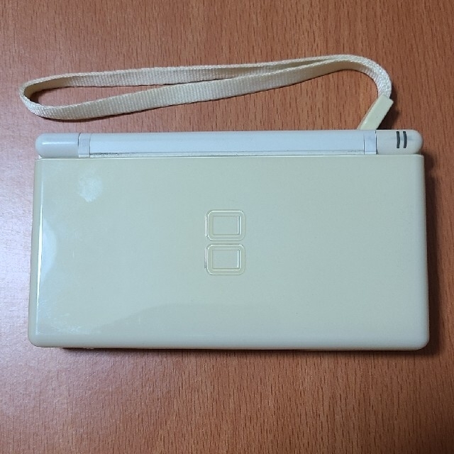 ニンテンドーDS(ニンテンドーDS)のNintendo DS Lite + ソフト1本 セット エンタメ/ホビーのゲームソフト/ゲーム機本体(携帯用ゲーム機本体)の商品写真