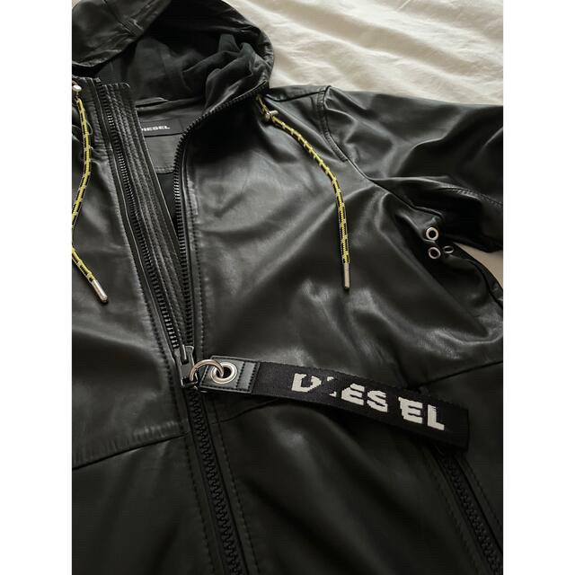 DIESEL(ディーゼル)のDIESEL レザーパーカ カバー付 メンズのジャケット/アウター(レザージャケット)の商品写真