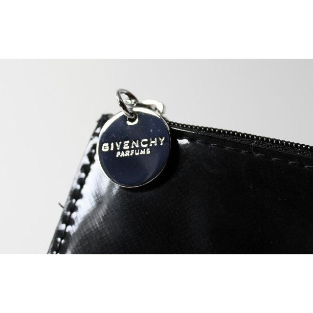 GIVENCHY(ジバンシィ)のgivpbk 新品未使用本物 GIVENCHY　ジバンシー ノベルティポーチ レディースのファッション小物(ポーチ)の商品写真