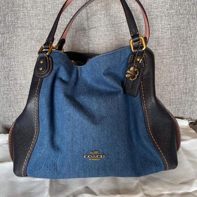 COACH(コーチ)のCOACH　デニム　花柄ショルダーバッグ レディースのバッグ(ショルダーバッグ)の商品写真