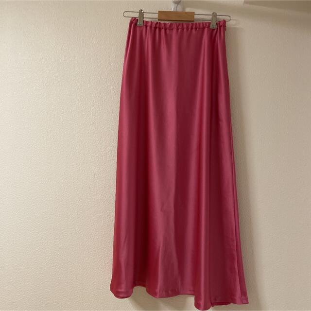 TOMORROWLAND(トゥモローランド)のLE PHIL クラシックサテンスカート レディースのスカート(ロングスカート)の商品写真