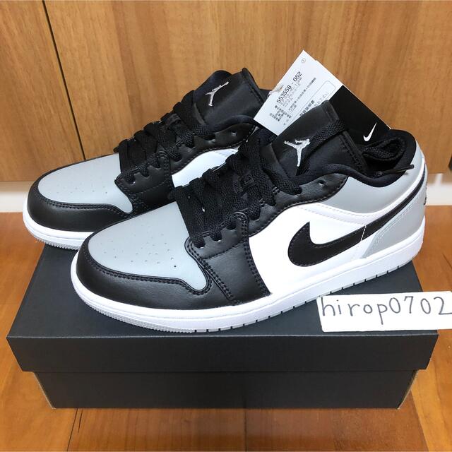 NIKE(ナイキ)のNIKE AIR JORDAN 1 LOW Shadow グレー 25.5cm メンズの靴/シューズ(スニーカー)の商品写真