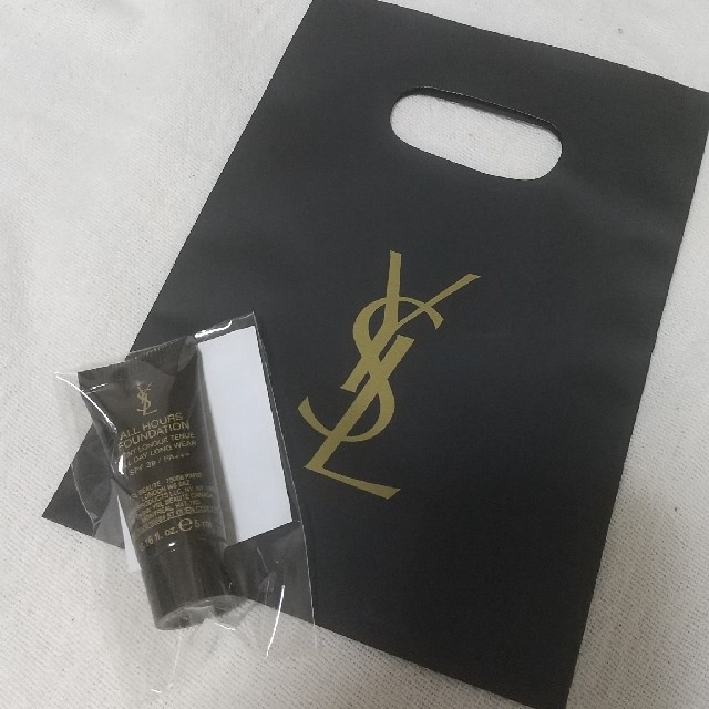 Yves Saint Laurent Beaute(イヴサンローランボーテ)のイヴ・サンローラン オールアワーズリキッド LN4 ファンデーションサンプル コスメ/美容のベースメイク/化粧品(ファンデーション)の商品写真