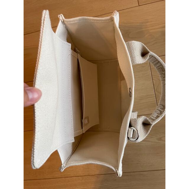 ZARA(ザラ)のZARA キャンバスミニトートバッグ ロゴストラップ 2Way エクリュ レディースのバッグ(ハンドバッグ)の商品写真