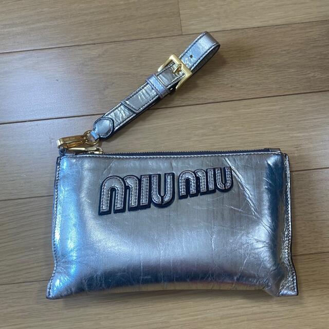 miumiu ゴールドポーチ