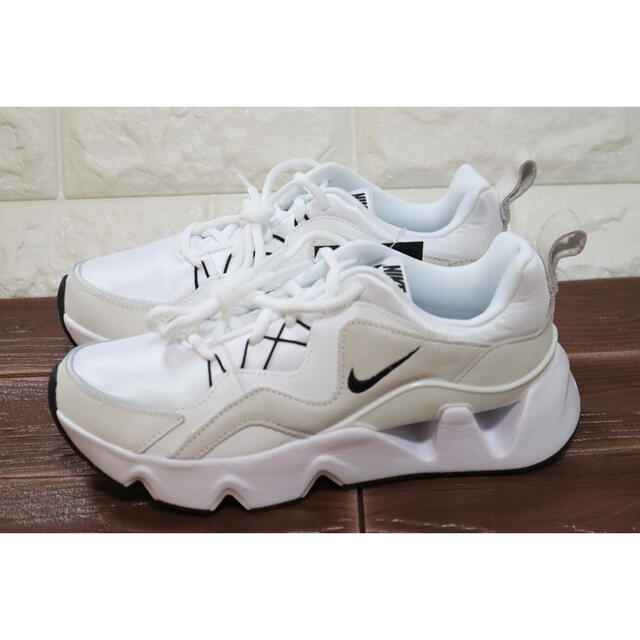 NIKE - 新品 24㎝ WMNS RYZ 365 レディース 厚底スニーカーの通販 by ...