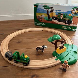 ブリオ(BRIO)のBRIO★Safari Railway set 33720★ブリオ(電車のおもちゃ/車)