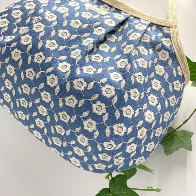 ダンガリー刺繍　花　ライトブルー　グラニーバック  ハンドメイドのファッション小物(バッグ)の商品写真