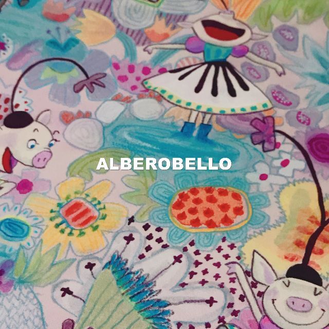 ALBEROBELLO(アルベロベロ)の【ALBEROBELLO】アルベロベロ オリジングラフィック総柄 ビックシャツ レディースのトップス(シャツ/ブラウス(半袖/袖なし))の商品写真