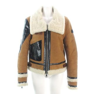 モンクレール(ベージュ系)の通販 900点以上 | MONCLERを買うならラクマ 店頭受取対応商品 レディース ベージュ ブラック モンクレール MONCLER ダウンジャケット