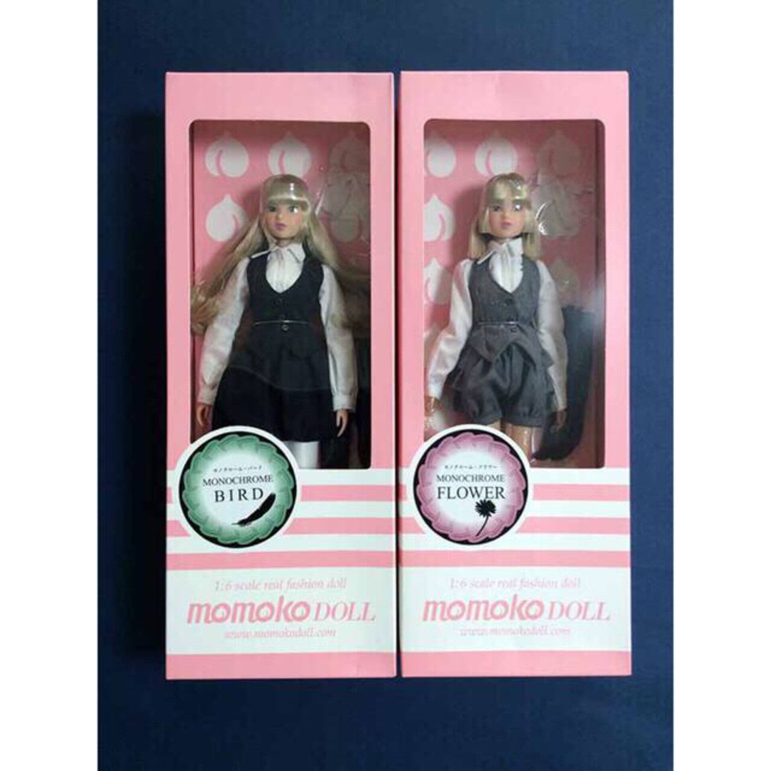 [未開封][未使用]momoko doll モノクローム二体セット ハンドメイドのぬいぐるみ/人形(人形)の商品写真