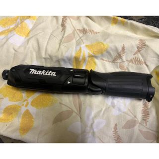 マキタ(Makita)の【ジャンク】マキタ　ペンインパクトドライバ　TD022D 黒(工具)