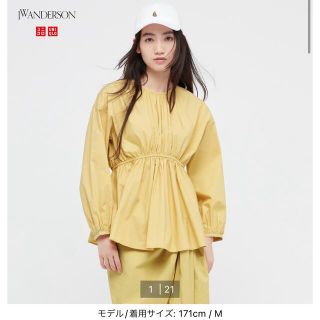 ユニクロ(UNIQLO)のユニクロ⭐︎JWAMDERSON⭐︎ギャザーブラウス（長袖）(シャツ/ブラウス(長袖/七分))