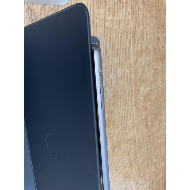 Apple(アップル)の初代iPad air wifi+cell 128GB Gray  Docomo スマホ/家電/カメラのPC/タブレット(タブレット)の商品写真