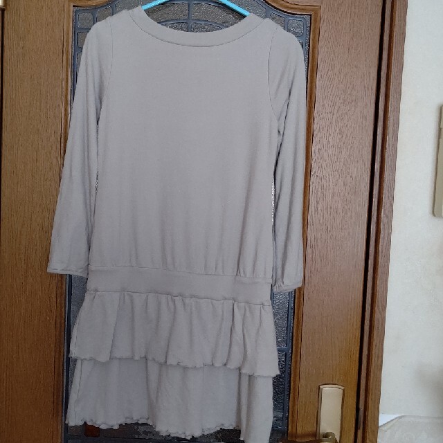 ベルメゾン(ベルメゾン)の裾フリルチュニック キッズ/ベビー/マタニティのキッズ服女の子用(90cm~)(Tシャツ/カットソー)の商品写真