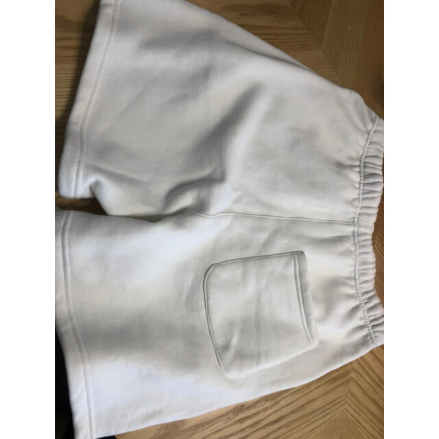 FEAR OF GOD(フィアオブゴッド)のSweat shorts white メンズのパンツ(ショートパンツ)の商品写真