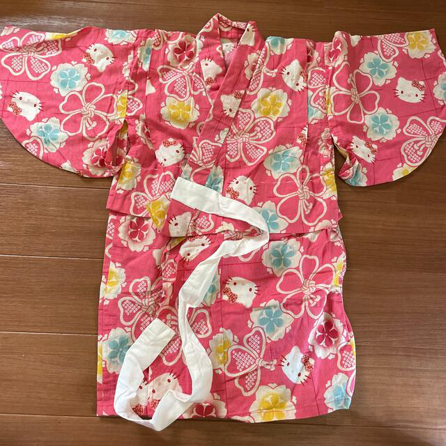 キティ　浴衣　2-4歳向け？ キッズ/ベビー/マタニティのキッズ服女の子用(90cm~)(甚平/浴衣)の商品写真