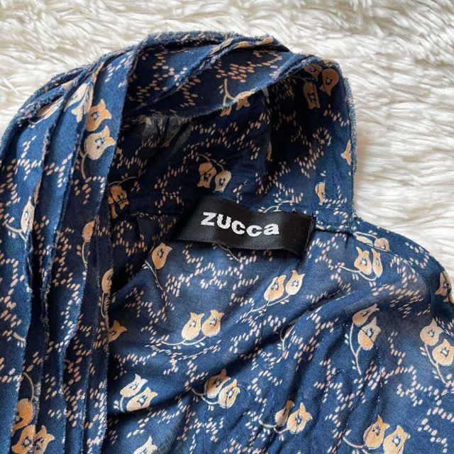 ZUCCa(ズッカ)のzuccaズッカ✨たっぷりギャザーのデザインワンピース 花柄　M レディースのワンピース(ひざ丈ワンピース)の商品写真