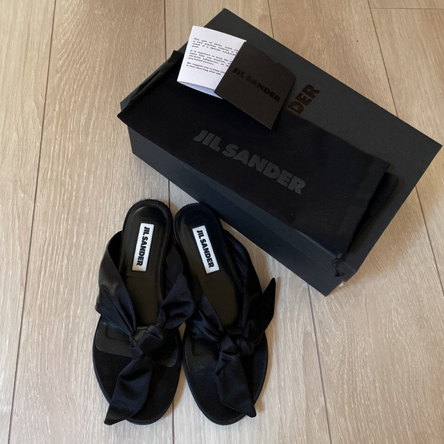 Jil Sander(ジルサンダー)のジルサンダー　リボンサテンサンダル　35 レディースの靴/シューズ(サンダル)の商品写真