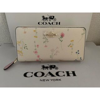 コーチ(COACH)の【新品】COACH フラワープリント長財布　品薄 １点限り(財布)