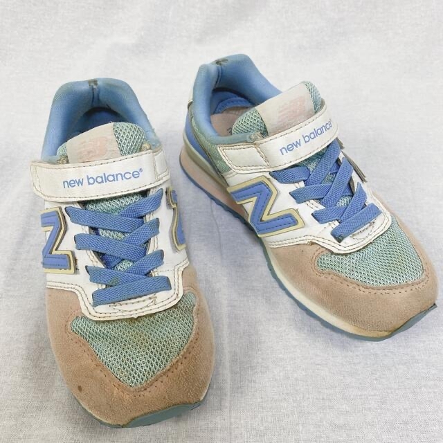 New Balance(ニューバランス)の【new balance☆17.5cm】996シリーズ 水色×白のスニーカー♪ キッズ/ベビー/マタニティのキッズ靴/シューズ(15cm~)(スニーカー)の商品写真