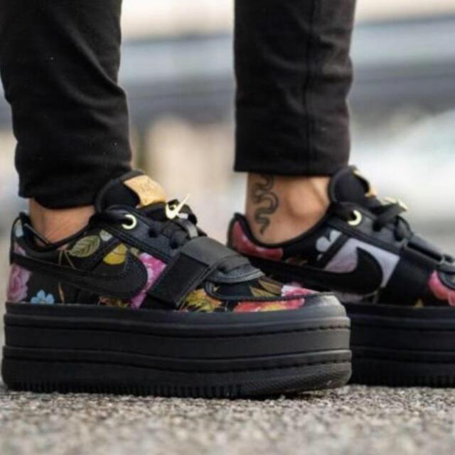 NIKE ナイキ バンダル2k フローラル zubairfurnishing.com