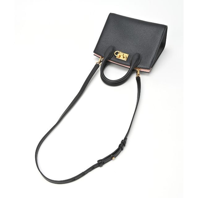 送料関税無料】 スタジオ フェラガモ - Ferragamo Salvatore ボックス