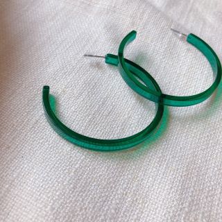 ザラ(ZARA)のGreen(ピアス)