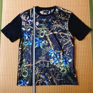 ザラ(ZARA)のZARA グッチオマージュ切り替えスネーク総柄カットソー　サイズM (Tシャツ/カットソー(半袖/袖なし))