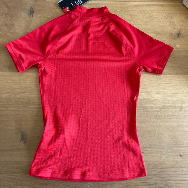 UNDER ARMOUR(アンダーアーマー)のアンダー　アーマー　Tシャツ　145-155 新品 キッズ/ベビー/マタニティのキッズ服男の子用(90cm~)(Tシャツ/カットソー)の商品写真