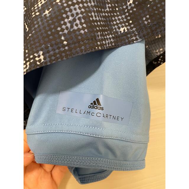 adidas by Stella McCartney(アディダスバイステラマッカートニー)のadidas  by StellaMcCartney ショートパンツ スポーツ/アウトドアのランニング(ウェア)の商品写真