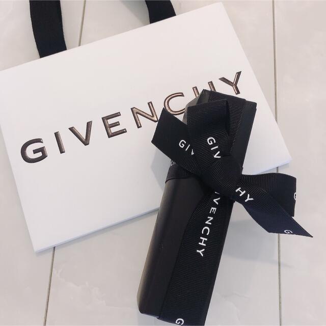 GIVENCHY(ジバンシィ)の新品未使用　GIVENCHY ジバンシイ　プリズムプライマー01ブルー(廃盤品) コスメ/美容のベースメイク/化粧品(化粧下地)の商品写真