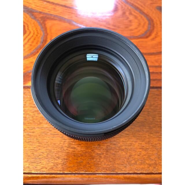 SONY(ソニー)のSIGMA 85mm F1.4 DGDN スマホ/家電/カメラのカメラ(レンズ(単焦点))の商品写真