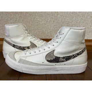 ナイキ(NIKE)のNIKE WMNS BLAZER MID 77 SE 25.0cm(スニーカー)