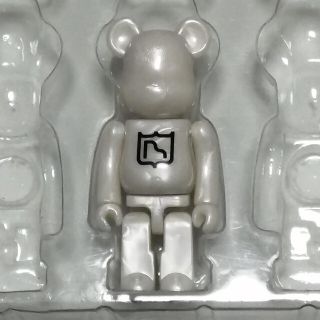 ベアブリック(BE@RBRICK)のメディコムトイ　ベアブリック　Babekub City　年賀状(その他)