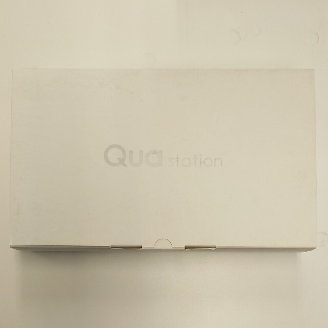 au(エーユー)の新品　Qua station KTS31 ホワイト スマホ/家電/カメラのPC/タブレット(PC周辺機器)の商品写真