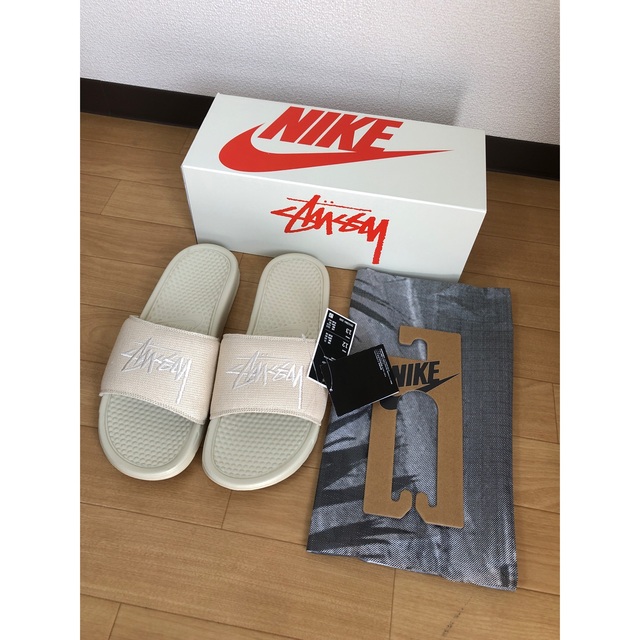 NIKE × STUSSY BENASSI FOSSIL STONE サンダル 大きな取引 40.0%割引